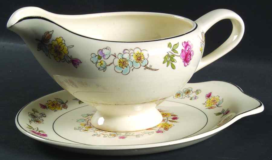 53u Gravy Boat & Underplate by Salem-1