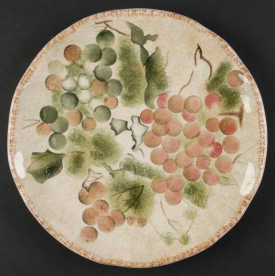 Vineyard (Scalloped) Dinner Plate by Sakura-1