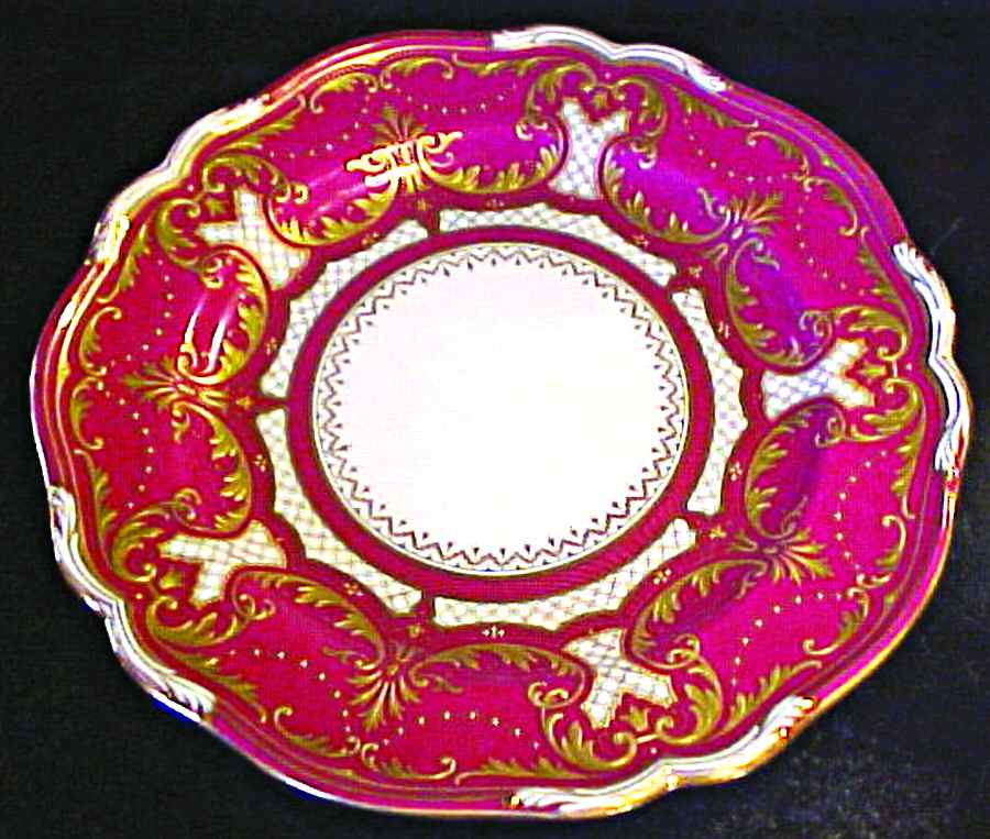 R8901 Dinner Plate by Spode-1