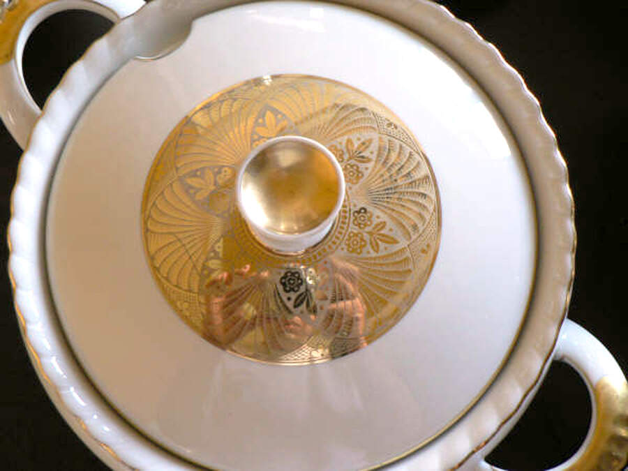 SCG67 Tureen &  Lid by Schirnding-1