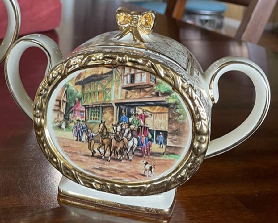 Sa68 Sugar Bowl & Lid by Sadler-1