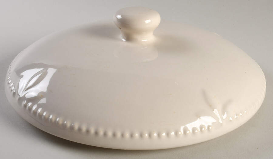 Sorrento Ivory Lid for Round Covered Baker by Signature-1