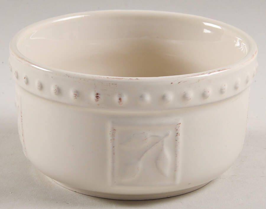 Sorrento Ivory 5" All Purpose Bowl by Signature-1