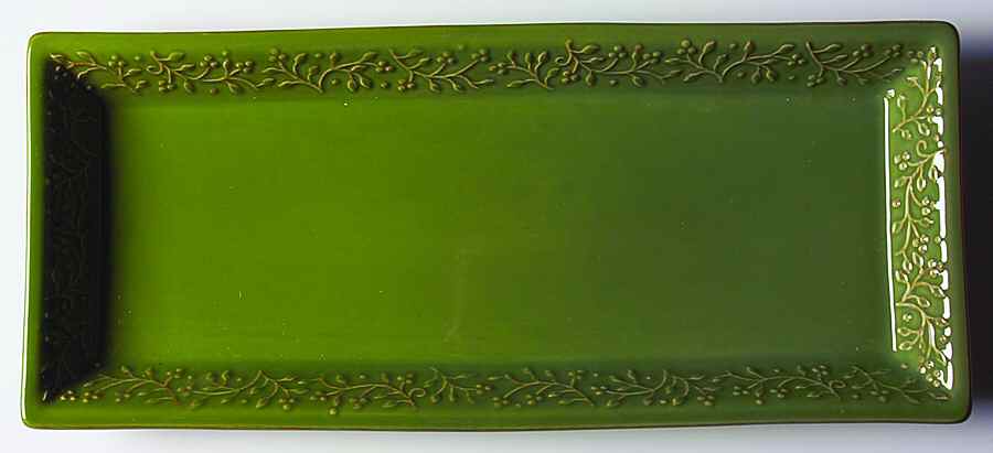 Chelsea Parsley (Green) 18" Rectangular Serving Platter by Signature-1
