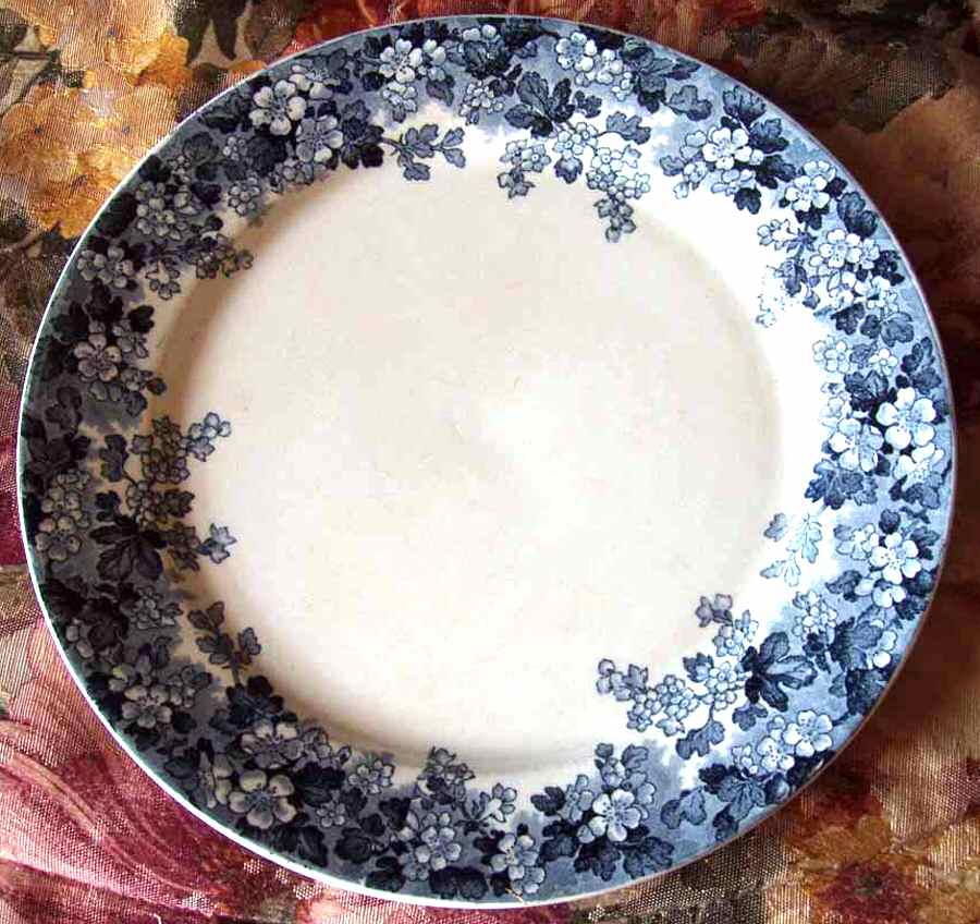 Recamier Dinner Plate by Sarreguemines-1