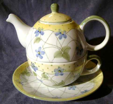 Polka Dot and Trellis Yellow Individual Teapot & Lid with Cup & Saucer by Sadek-1