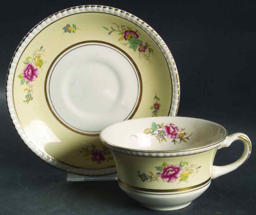 SIM37 Flat Cup & Saucer Set by Simpsons-1
