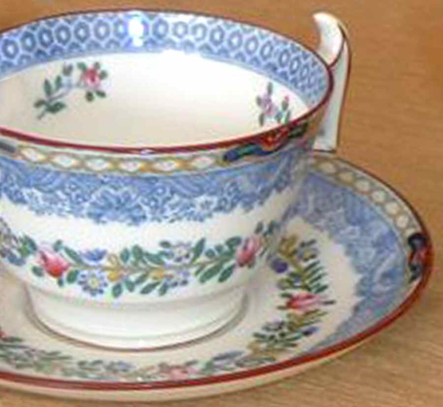 R6889 Footed Cup & Saucer Set by Spode-1