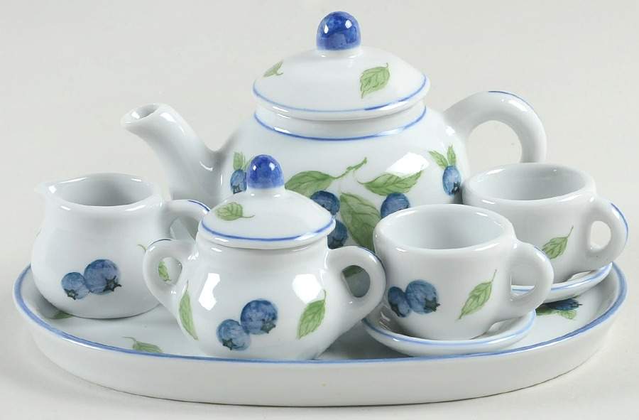 Blueberries 10 Piece Toy Tea Set by Sadek-1