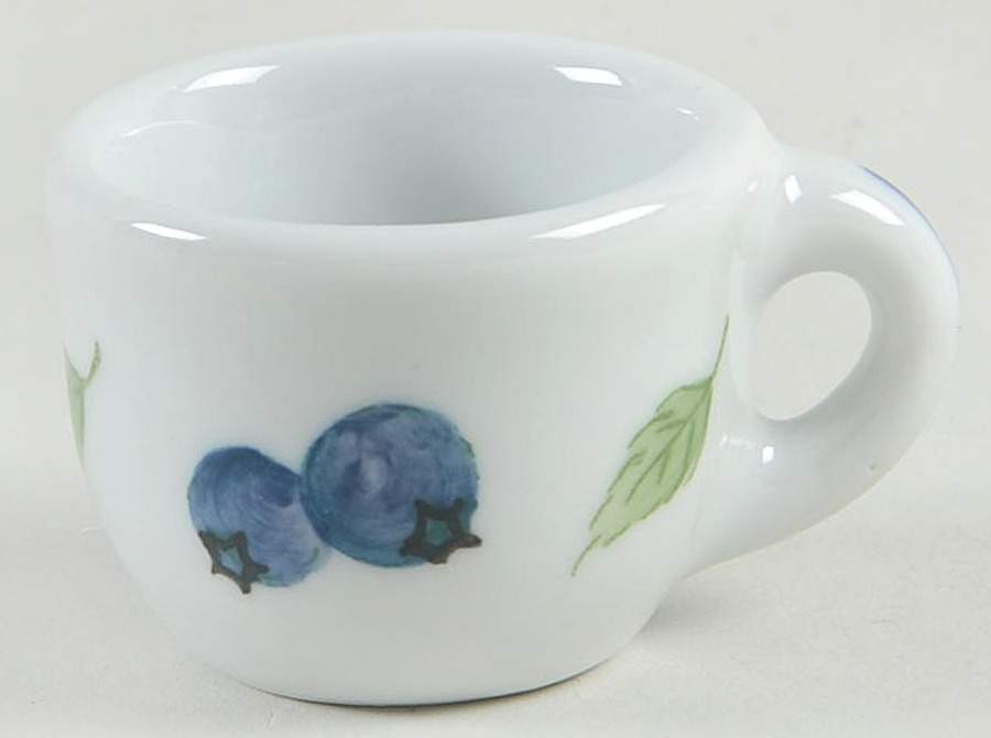 Blueberries Flat Toy Cup by Sadek-1