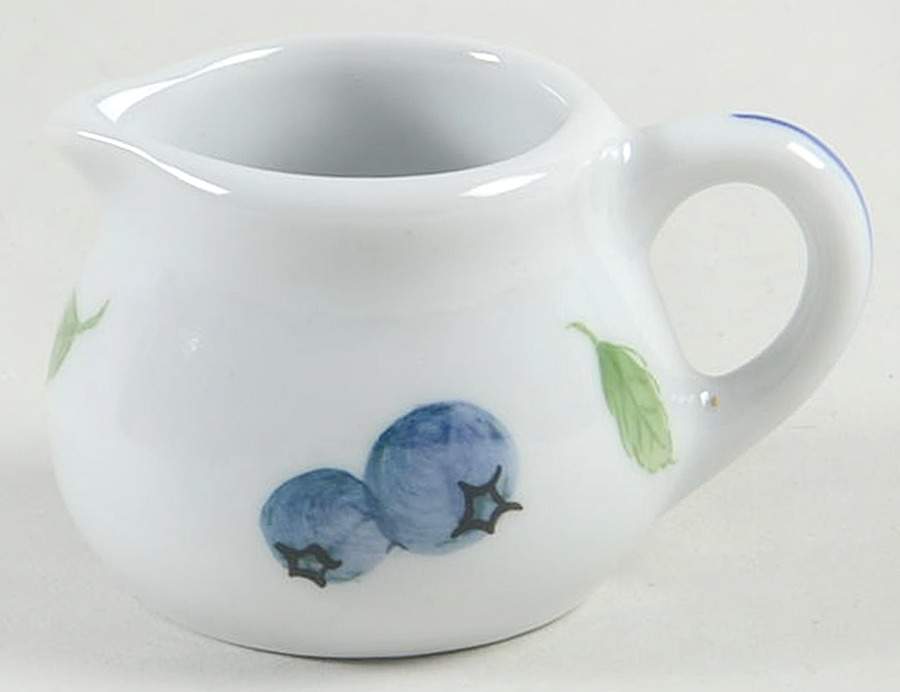 Blueberries Toy Creamer by Sadek-1