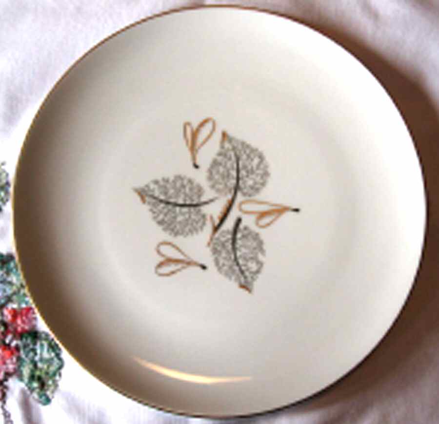 1507 Dinner Plate by Sone-1