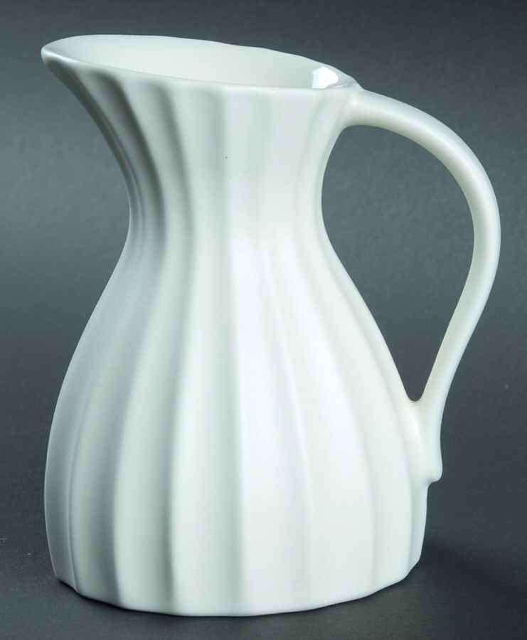 Dynasty White (Matte) Creamer by Sasaki-1