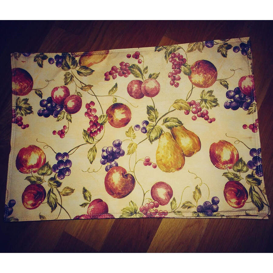 Victoria (Stoneware) Cloth Placemat by Sakura-1