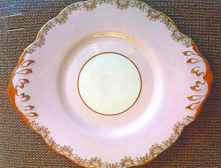 SLS27 Handled Cake Plate by Salisbury-1