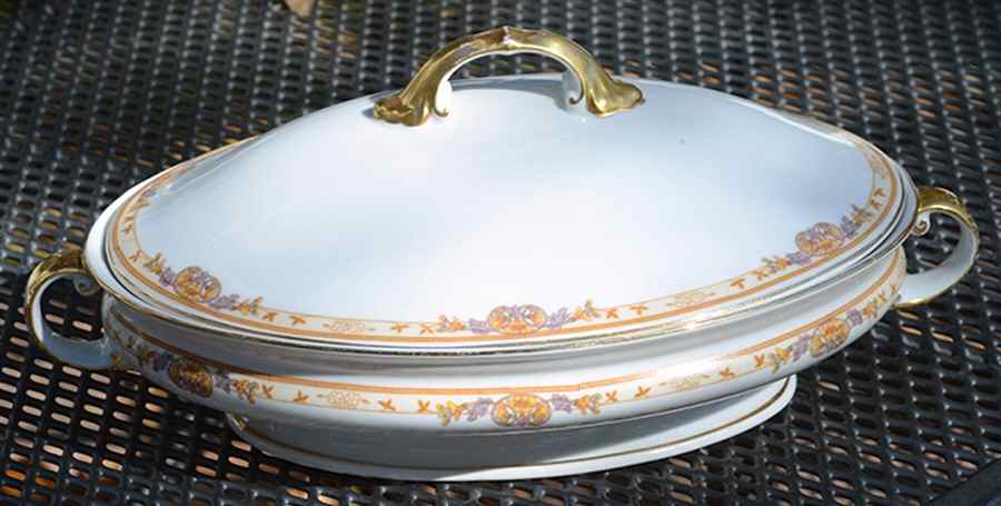 Scr0833 Oval Covered Vegetable by Scherzer-1