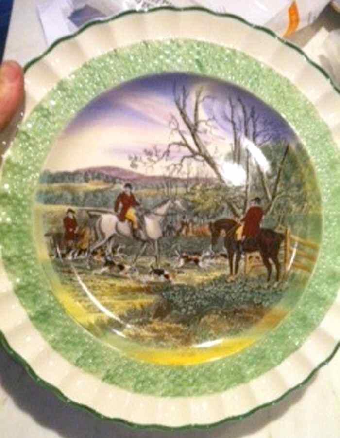 Herring Hunt (Chelsea Wicker Shape) Dinner Plate by Spode-1