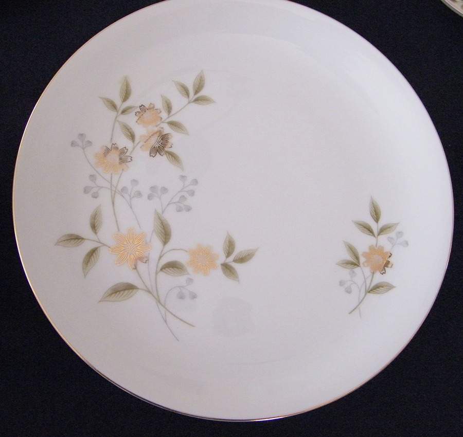 Primrose Dinner Plate by Seyei Toki Co-1