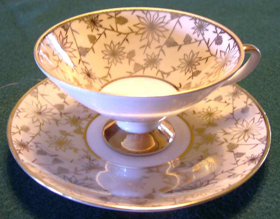 SCH529 Footed Cup & Saucer Set by Schumann - Bavaria-1