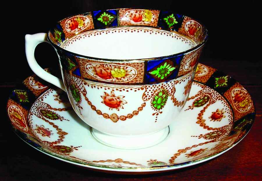 SLS37 Footed Cup & Saucer Set by Salisbury-1
