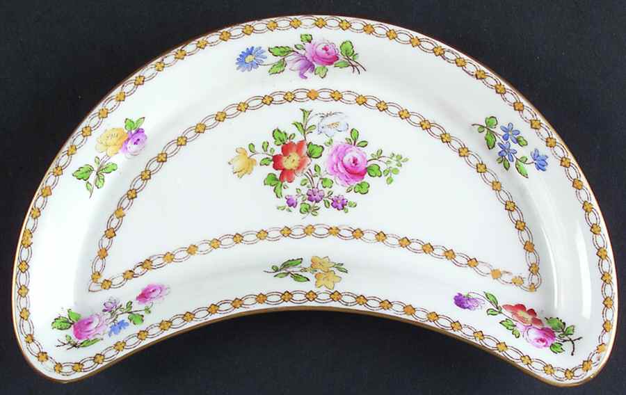 R3879 Crescent Salad Plate by Spode-1