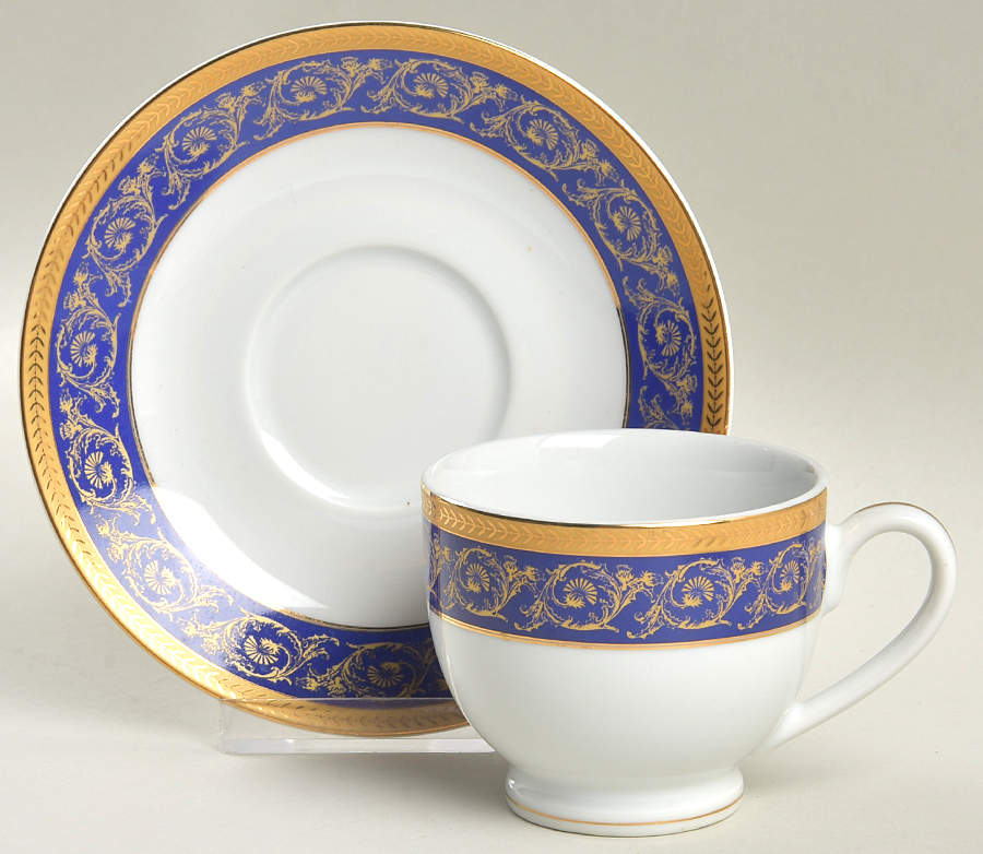 SZE1 Footed Cup & Saucer Set by Sorelle-1