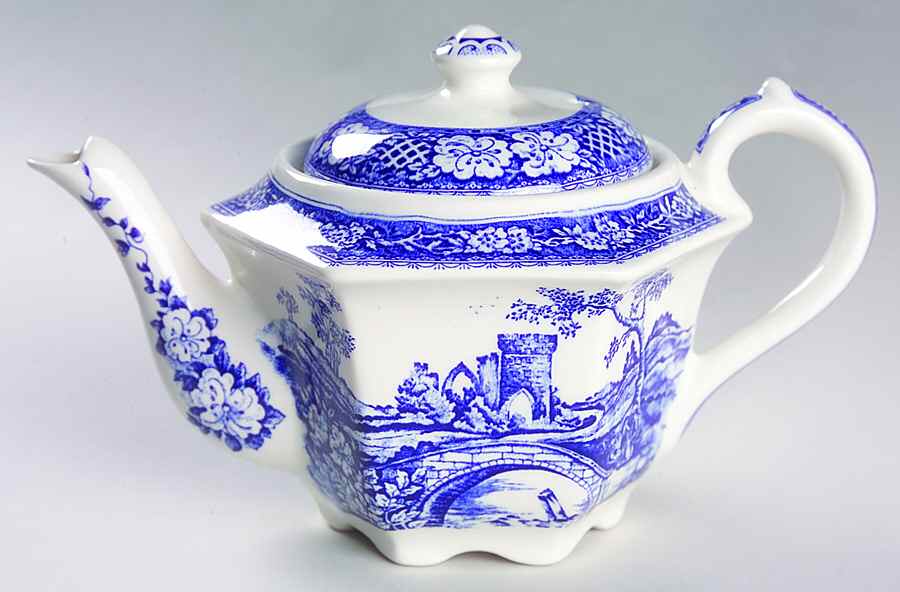 Brigadoon Blue Individual Teapot & Lid by Sadler-1