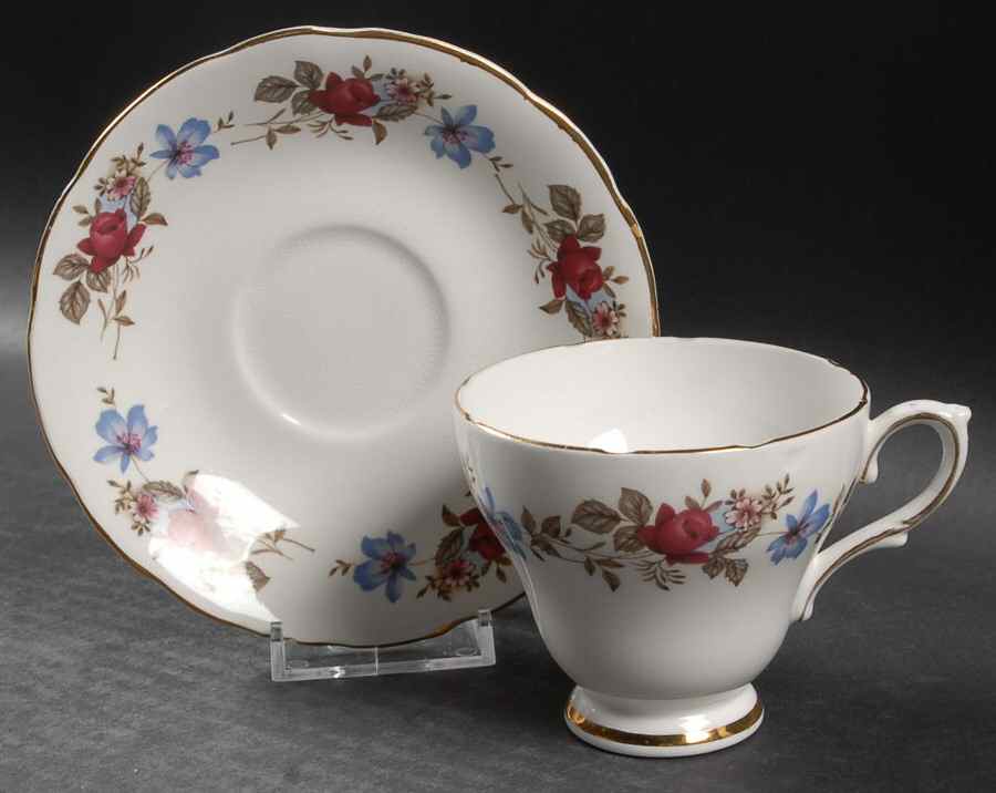 SUT46 Footed Cup & Saucer Set by Sutherland-1