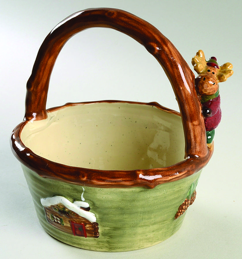Heartland 8" Handled Basket by St Nicholas Square-1