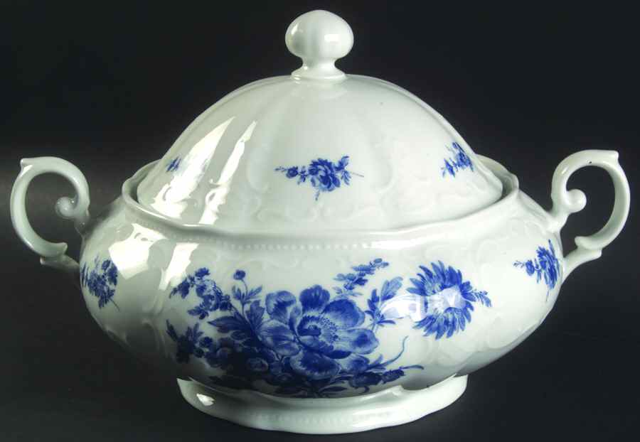 26251 Round Covered Vegetable by Seltmann-1