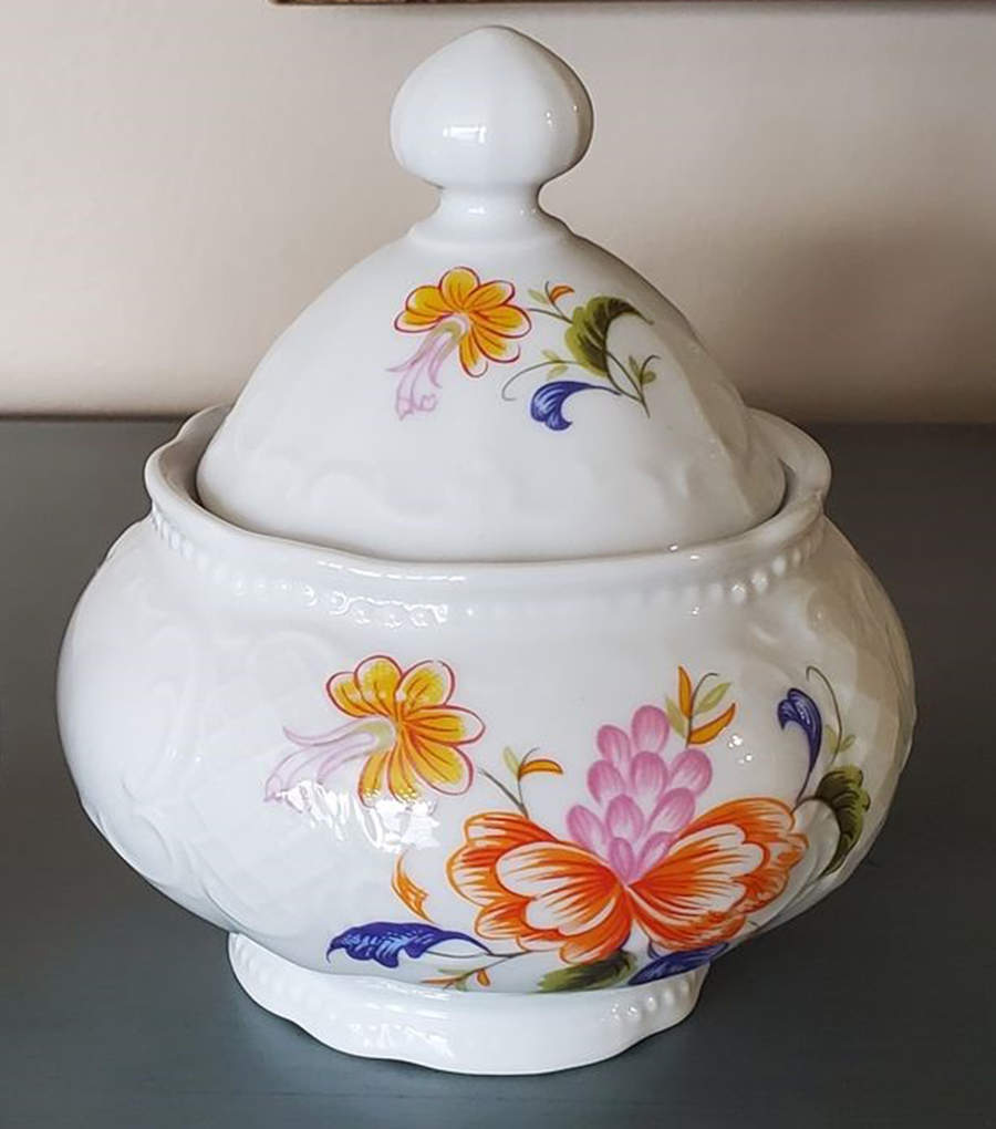26548 Sugar Bowl & Lid by Seltmann-1