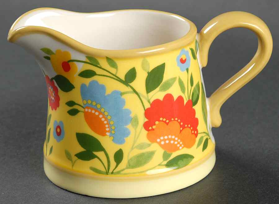 Buttercup Faire Creamer by Spode-1