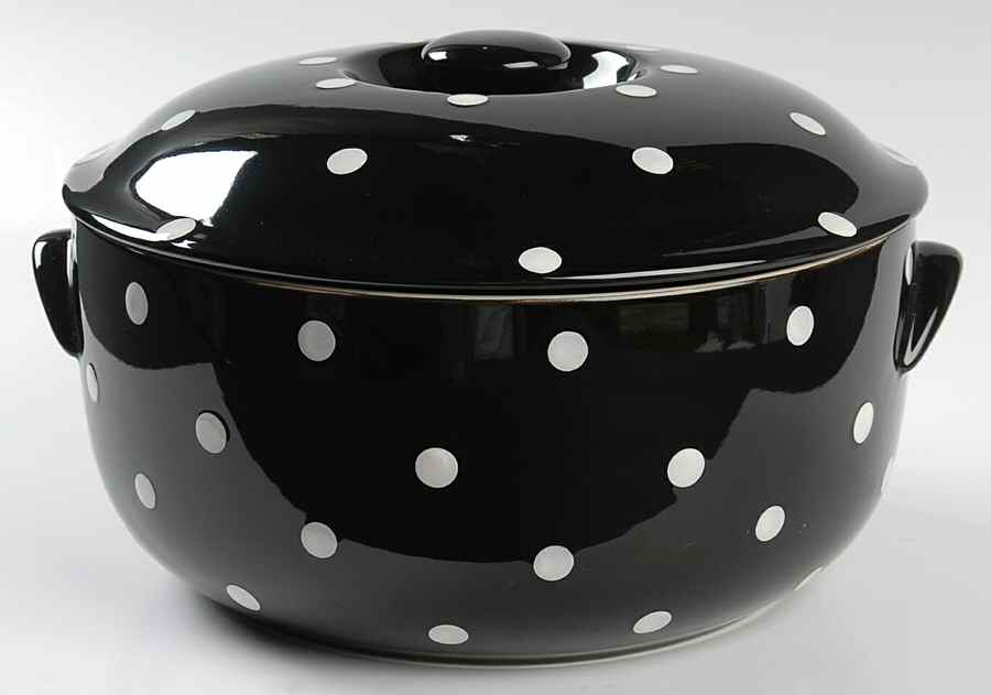 Baking Days Black 2 Qt Round Covered Casserole by Spode-1