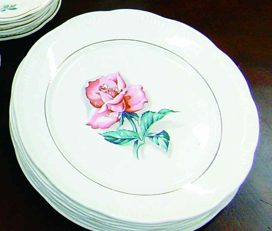 S1L1 Dinner Plate by St Lawrence Ceramics-1