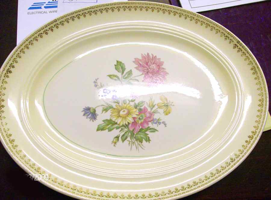 Pickwick 14" Oval Serving Platter by Salem-1