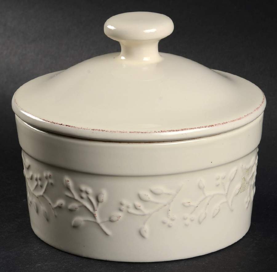 Chelsea Ivory Individual Casserole & Lid by Signature-1