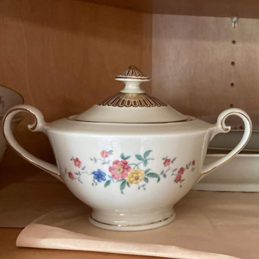 SCH555 Sugar Bowl & Lid by Schumann - Bavaria-1