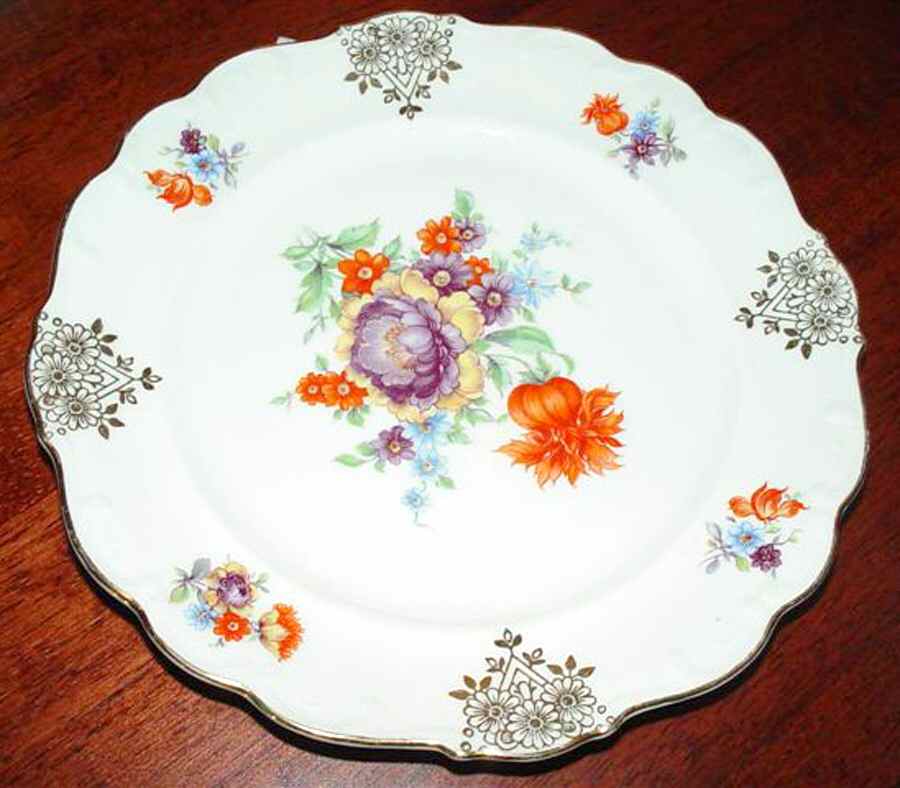 SCH557 Dinner Plate by Schumann - Bavaria-1
