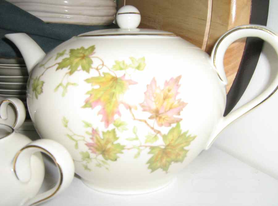 08363 Teapot & Lid by Scherzer-1
