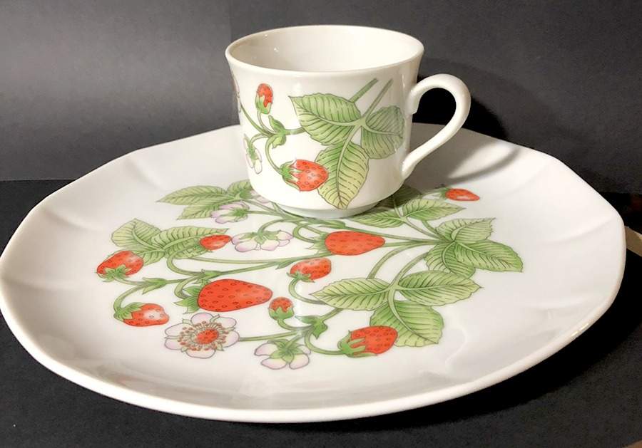 Strawberry Patch Snack Plate & Cup Set by Shafford-1