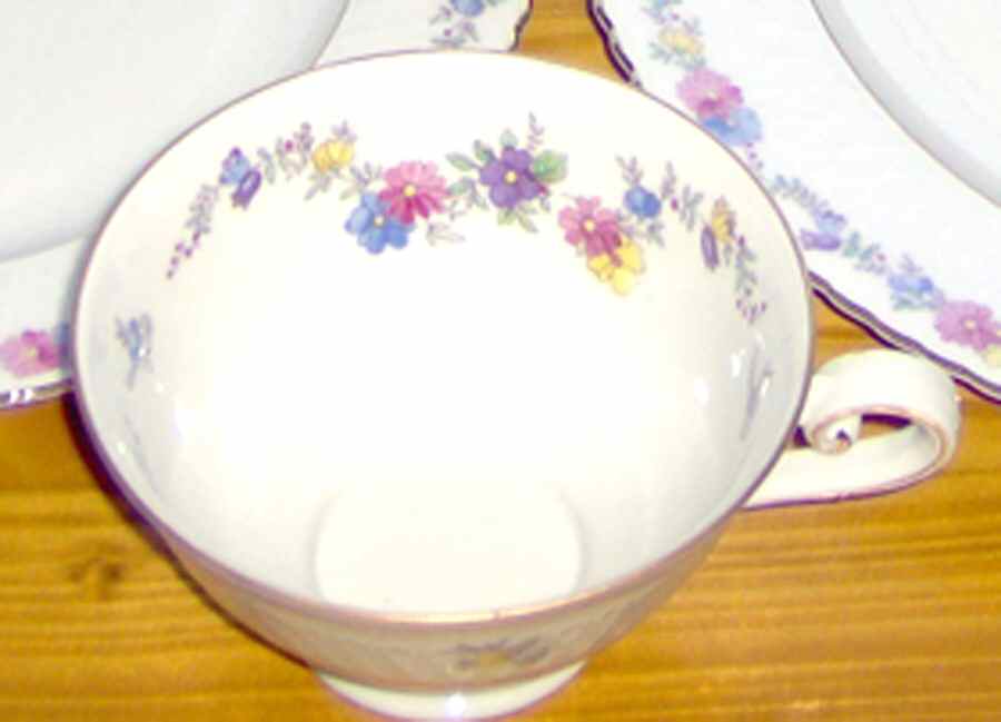 23078 Footed Cup by Seltmann-1