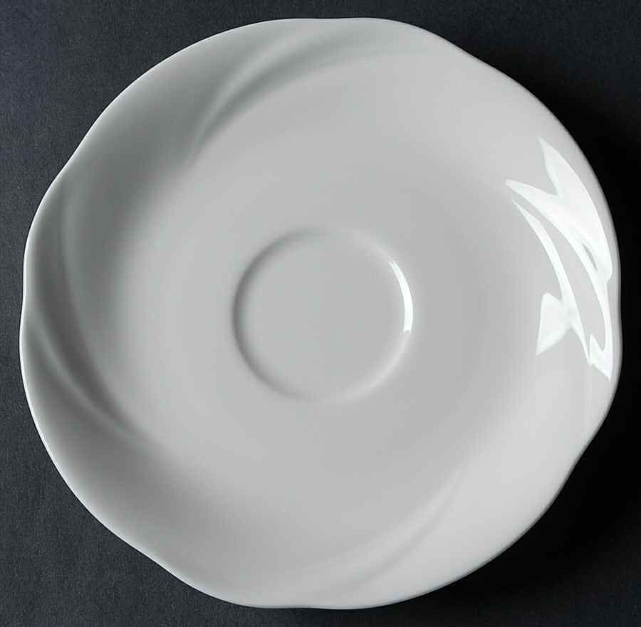Windswept Saucer by Sasaki-1