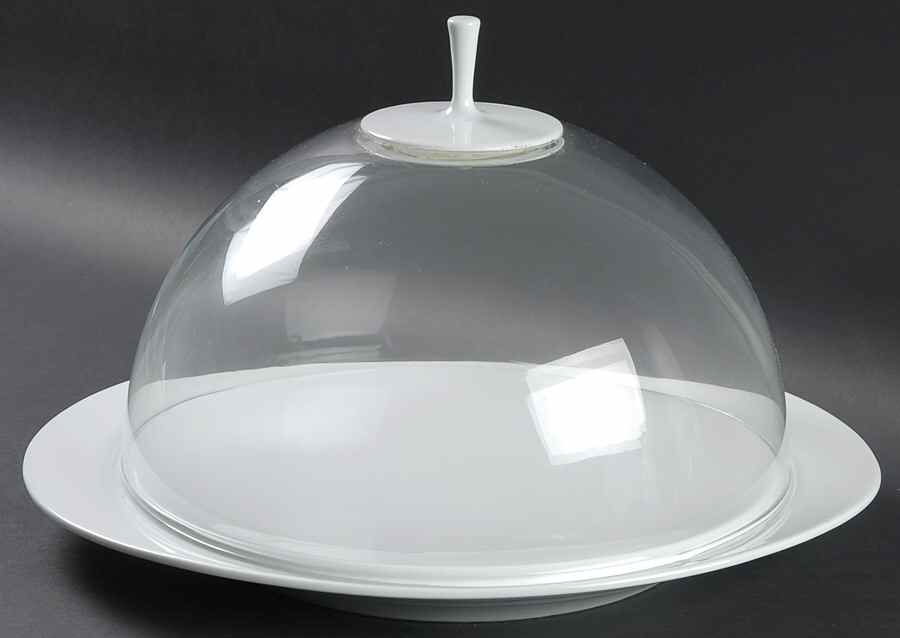 Seagrass Cake Plate with Glass Dome by Sasaki-1