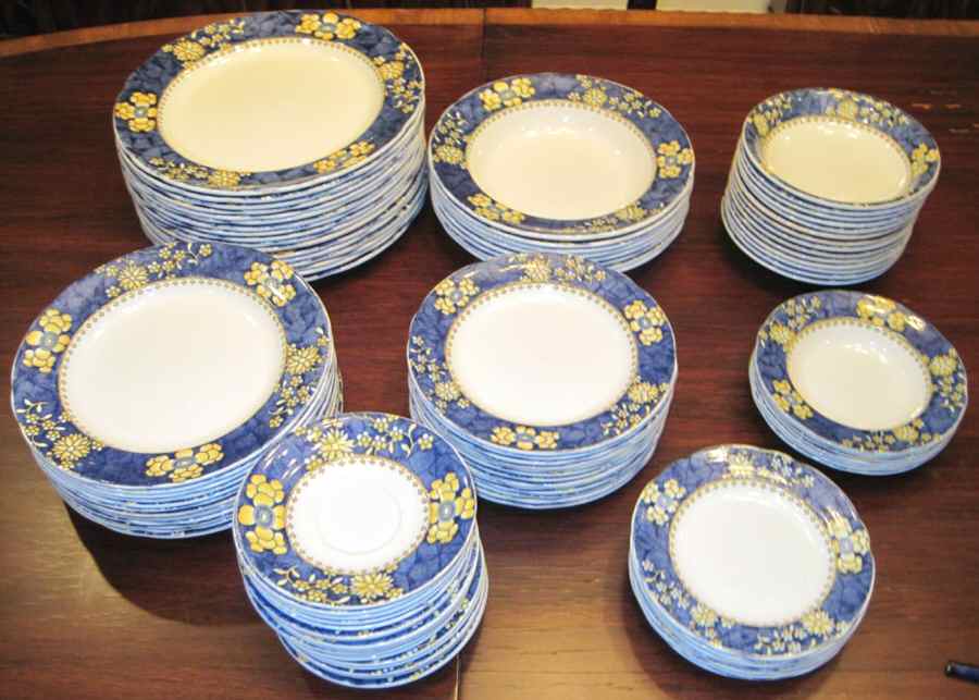 2-7257 Dinner Plate by Spode-1