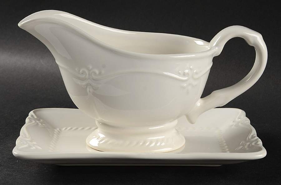Gallery Collection White Gravy Boat & Underplate by Southern Living-1