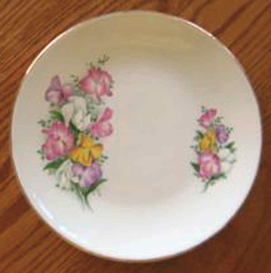 Sweet Pea Saucer by Swinnertons-1
