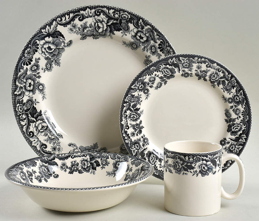 Delamere Black 4 Piece Place Setting by Spode-1