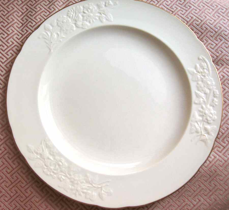 R4989 Dinner Plate by Spode-1