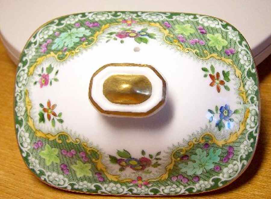 R8396 Lid for Teapot by Spode-1