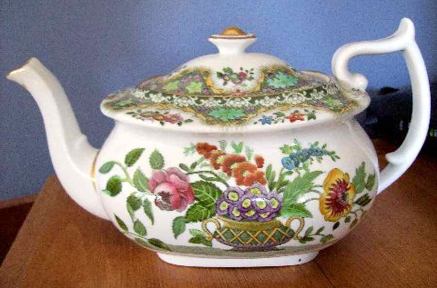 R8396 Teapot & Lid by Spode-1